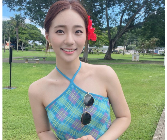 단아한 얼굴에 반전 몸매까지 눈길! KBS창원 김민정 아나운서, 이화여대 출신인데 야구장에서....