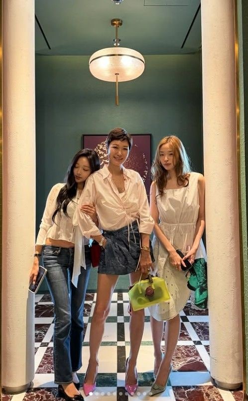 변정수, 두 딸과 데이트…"가방 두 개 뺏겼다"는 한마디가 더 오래 남았다