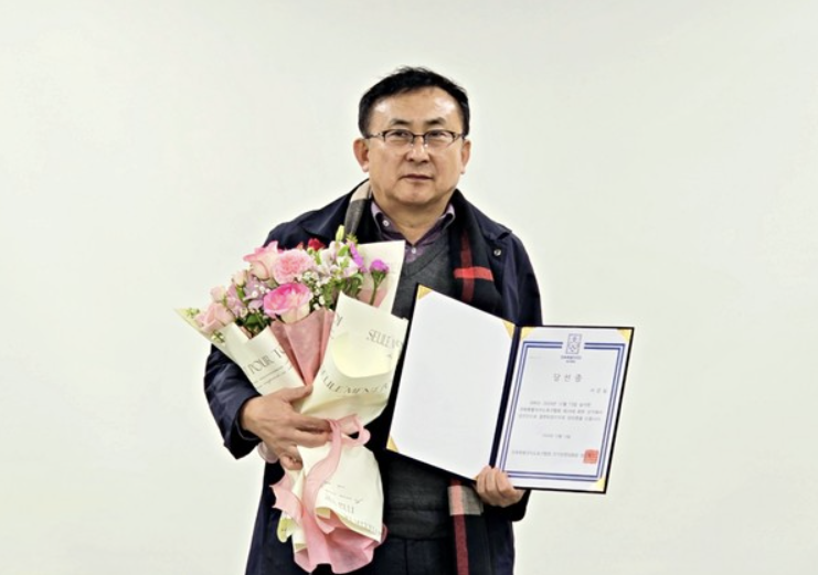 "박지성·이영표가 뭘 안다고"  <b>서강일 전북축구협회장</b>... 