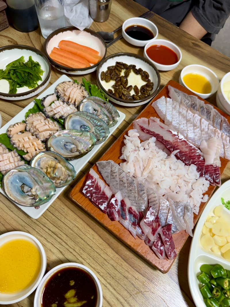 광주 말바우시장 맛집 [득량만횟집] 현지인 웨이팅 하는 곳