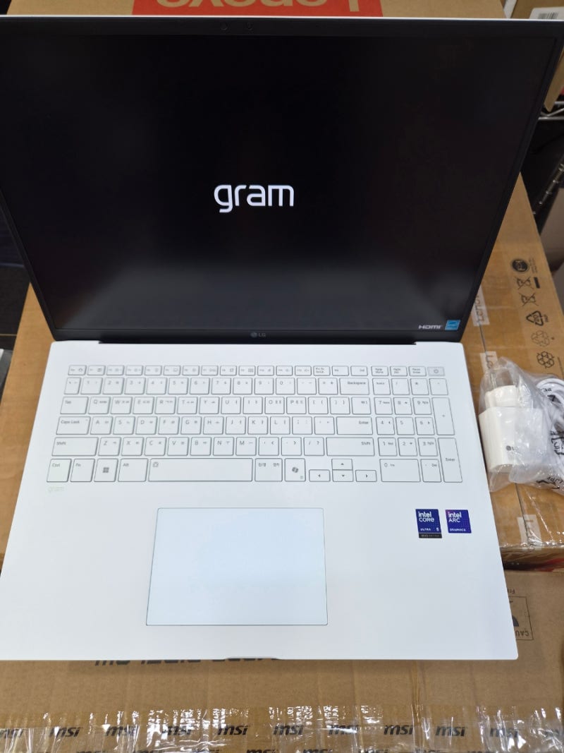 LG그램 갓성비 17Z90T 울트라5 225H 512G DDR5 16GB Arc그래픽 130T 신품같은 중고노트북!!