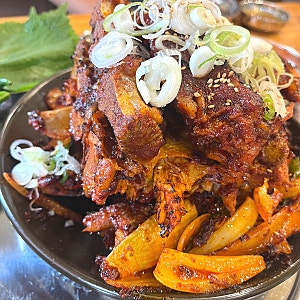군자역맛집 매콤한 불향이 살아있는 미소감자탕 뼈구이