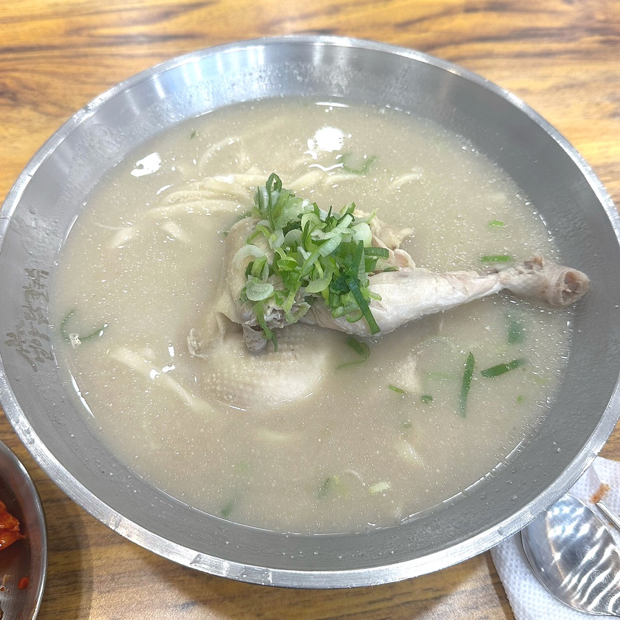 언양닭칼국수 봉담점 사진 1