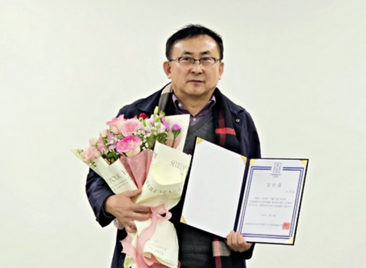 <b>서강일 전북축구협회장</b> 발언 논란… "박지성·이영표가 뭘 안다고"