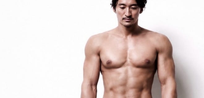 딸 결혼식 때문이었나… 57세 신현준, 상의 벗자 드러난 ‘반전 몸매’