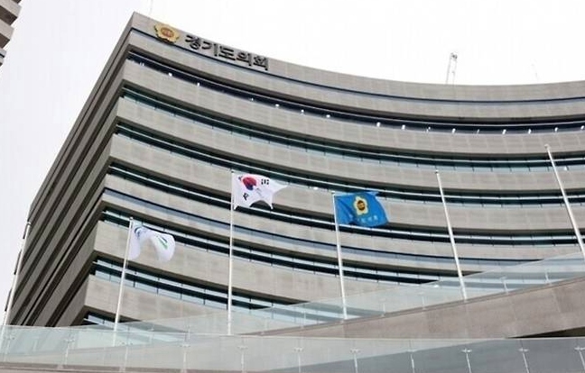 경기도의회 <b>상임위원장</b> 13명 <b>선출</b>…'민주 12·<b>국힘</b> 1'