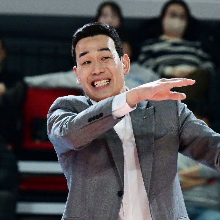 <b>정관장 배구단</b> 고희진 감독에 대한 루머와 정호영의 FA 이적... 