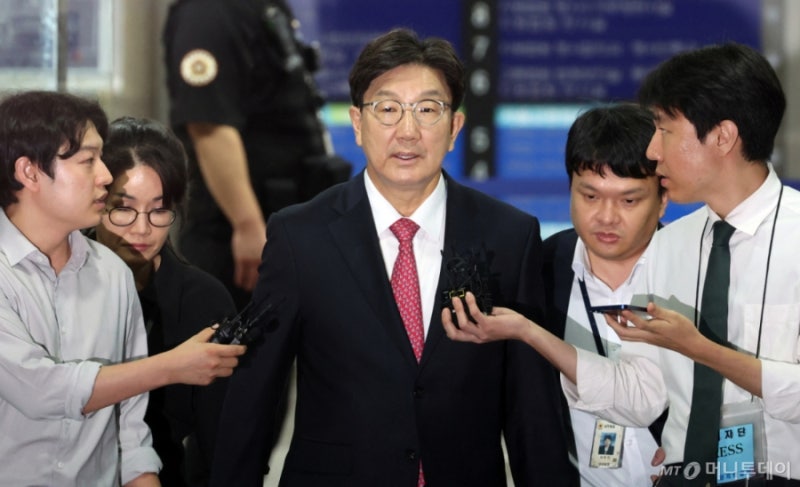 [정치인 열전] 권성동 국민의힘 국회의원 프로필, '통일교 1억 수수' 징역 2년 확정...의원식 ....