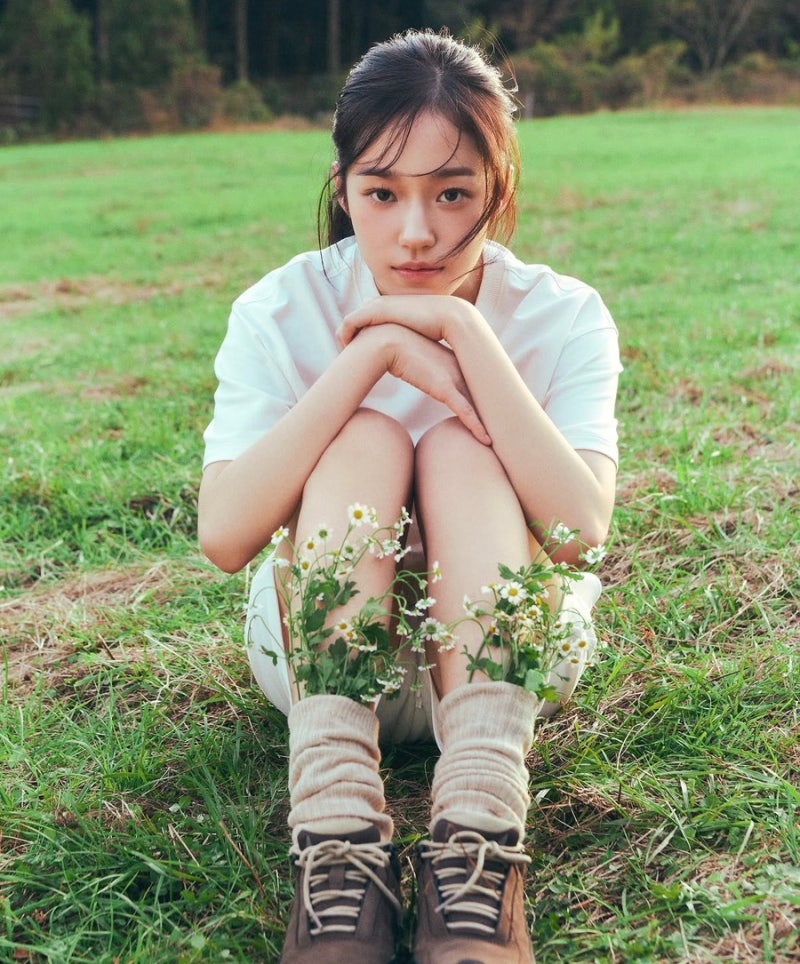 Roh Yoon-seo, the "Ewha Womans University Woman," Her Unexpected Art Skills and Her Filmography Shining with Two Baeksang Awards
