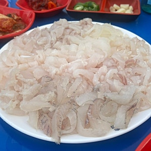 부산에 경치 좋은 내돈내산 회 야장 맛집 추천드립니다. [송도 부라보 횟집]