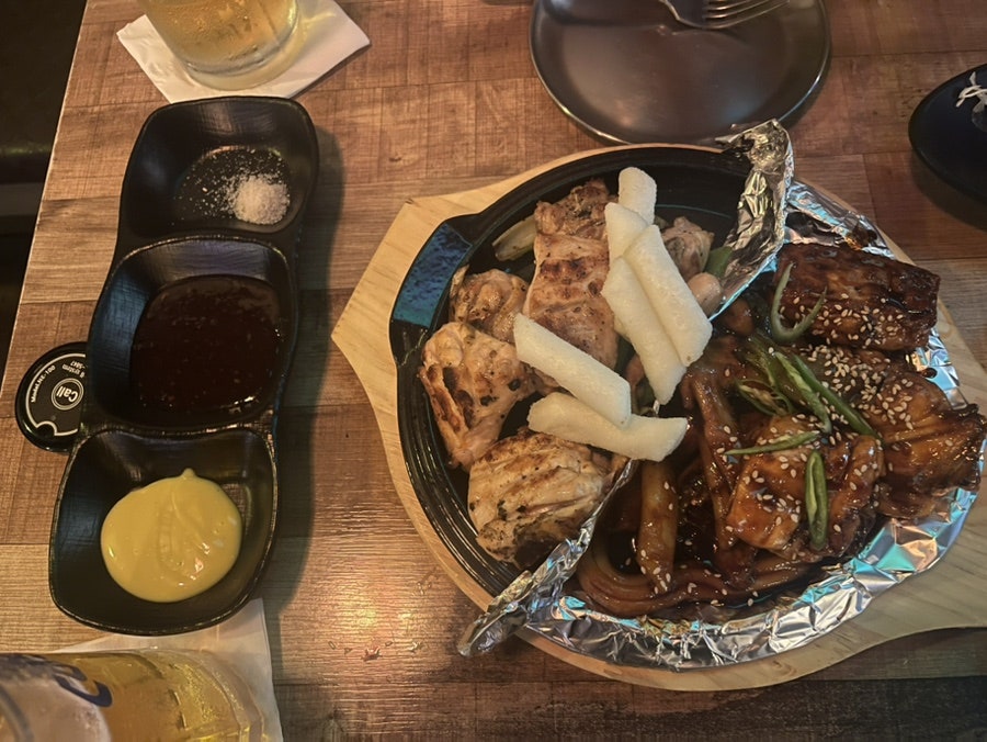 동근이숯불두마리치킨 수원인계점 사진 4