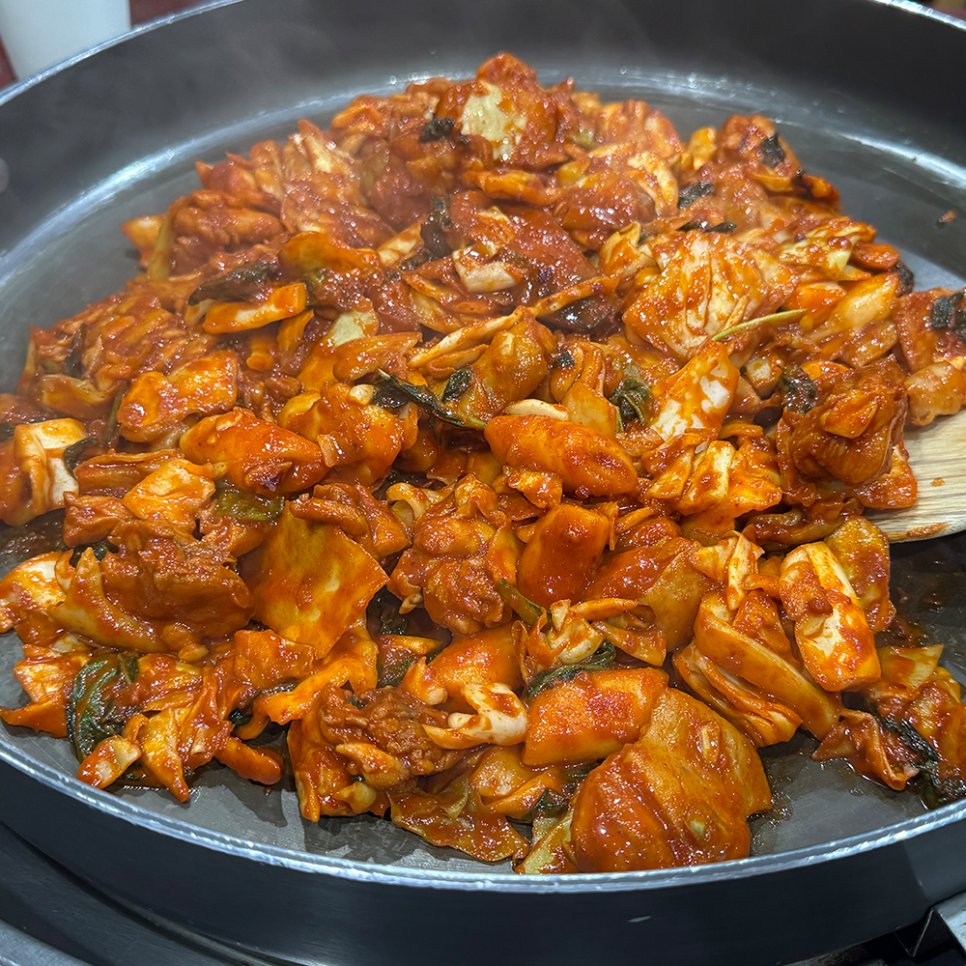 동창야채숯불닭갈비 본점 사진 1