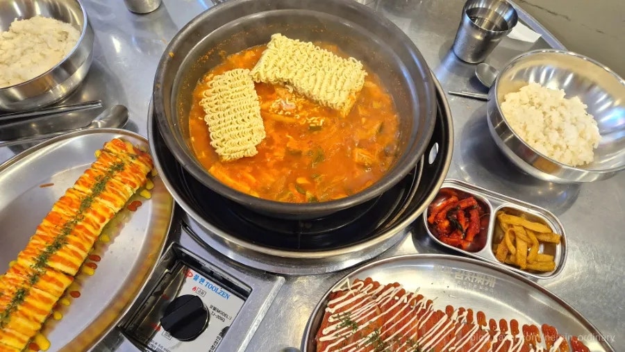 백채김치찌개 동양미래대학점 사진 6
