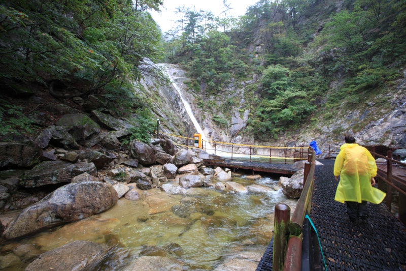 강원도 초보자 등산코스 추천 , 속초 설악산 계곡 아이와 가볼만한곳 비룡폭포 육담폭포 토....