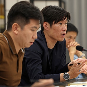 전북축구협회장, 박지성·이영표 향해 격앙 "지방 축구를 뭘 안다고 혁신… 차라리 축협 회장....