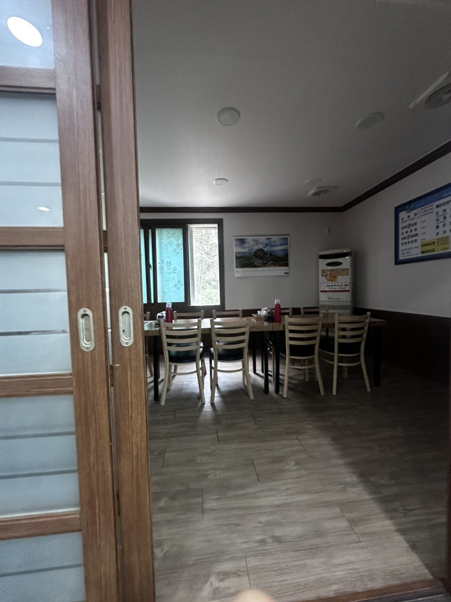 봉산암반수송어회 사진 5