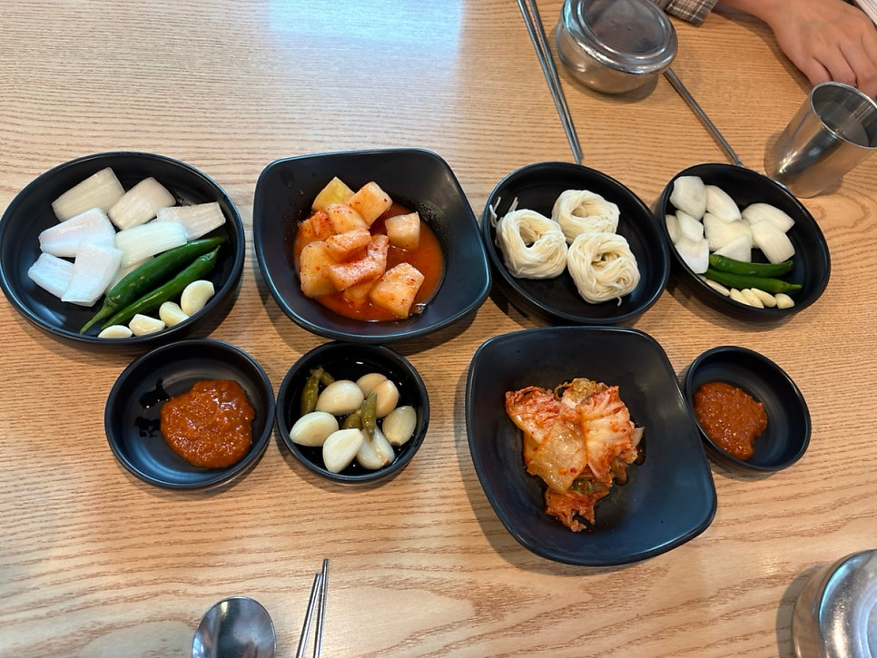 돈오돈국밥 시청점 사진 6