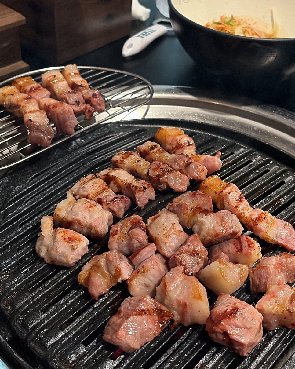 강남삼겹살 노은직영점 사진 1