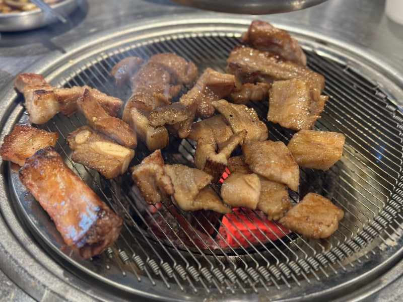 [대연동] 부산 경성대 부경대 가성비 좋은 생갈비 양념돼지갈비 맛집 백양숯불갈비