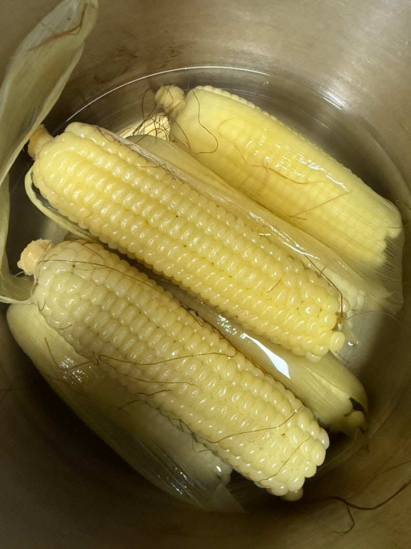 옥수수 맛있게 삶는법!!파는맛을 원한다면 이 레시피 추천 드립니다!!(압력솥 레시피)