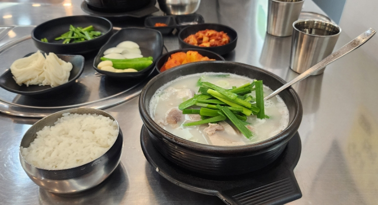 화남정돼지국밥 사진 1