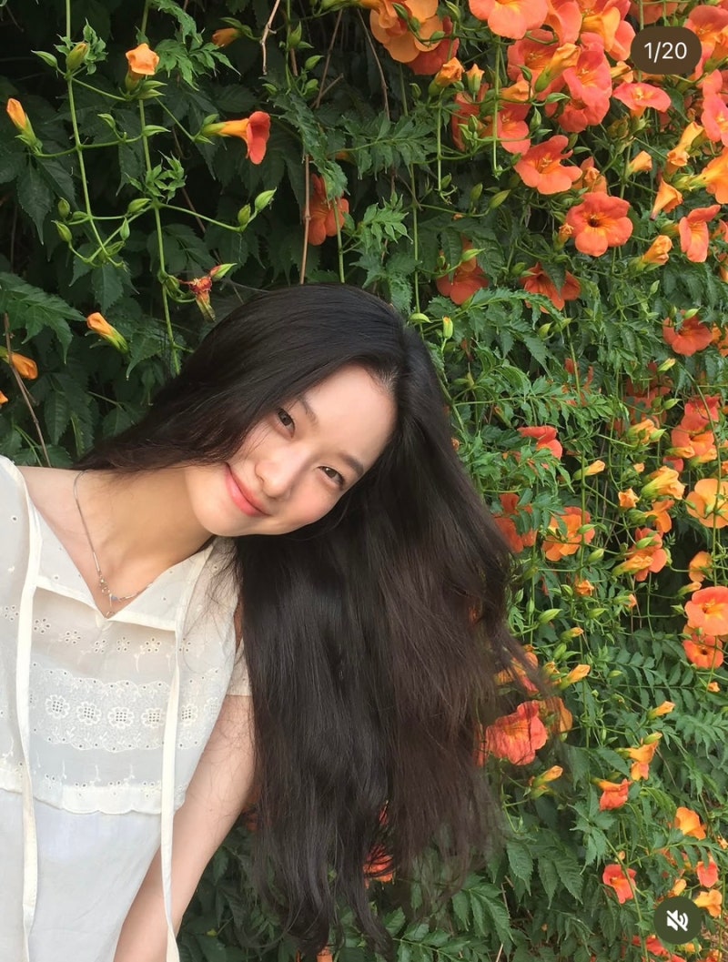 배우 김이경 인스타 일상 사복 여자 여름 블라우스 롱스커트 카프리팬츠 코디 스타일 추천