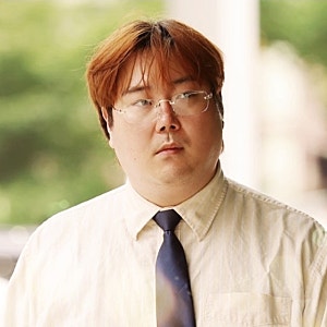 "30kg 감량했었는데... 요요?" 주황빛 금발로 법원에 등장한 유재환 근황과 강제추행 항소심 결....