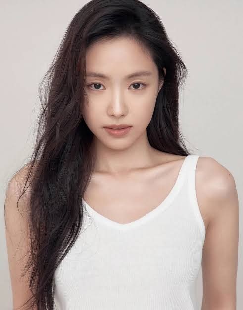 손나은 프로필 - 나이 키 혈액형 학력 재산 가족관계 총정리