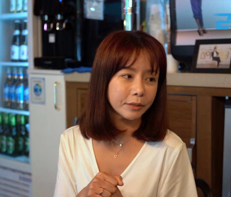 ‘색즉시공’으로 떴던 그 배우…스크린 떠나 웹드라마 작가가 된 뜻밖의 근황