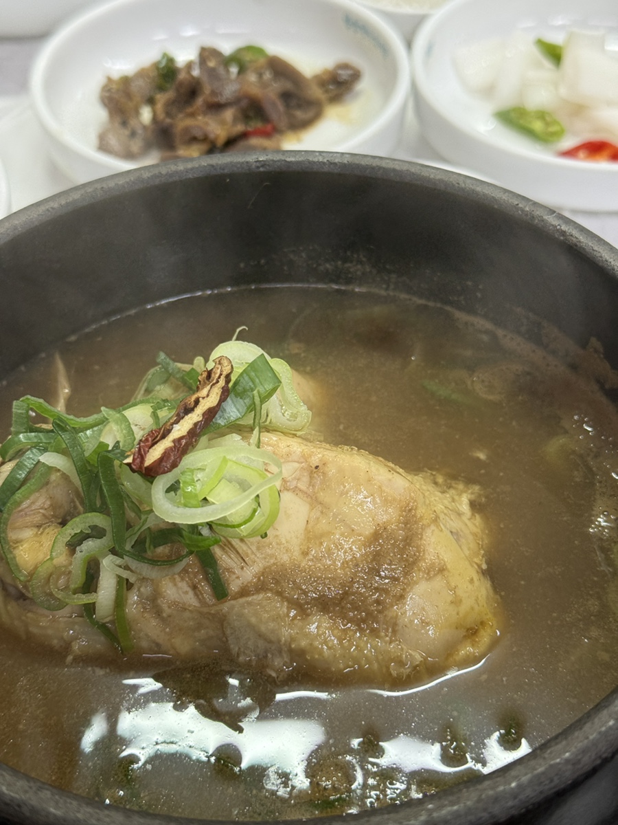 청송약수삼계탕닭백숙 사진 5