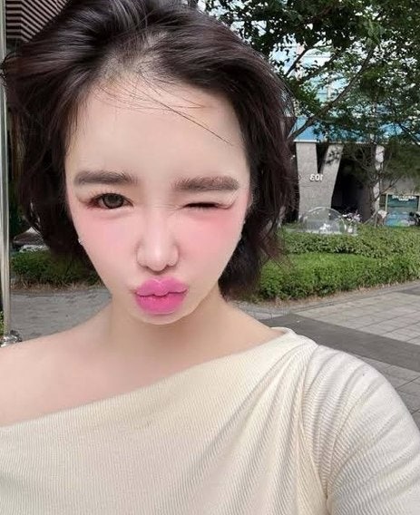 박봄이 자작곡 7곡을 발매도 전에 전부 풀어버린 이유…"누가 해킹해서 가져간다"