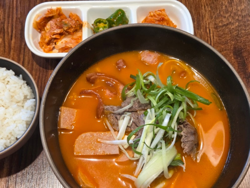 의왕 롯데프리미엄아울렛 맛집 정오의식탁 데이트하기 좋아요!