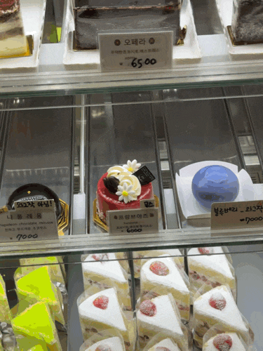 [대구 동성로] 디저트 맛집 왁뿌 아그작 케이크 : 최가네케익