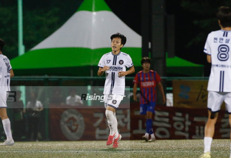 천안축구센터 U-18 '극적 토너먼트행'...다음 상대는 같은 권역 팀 [라이징스타 축구유망주]