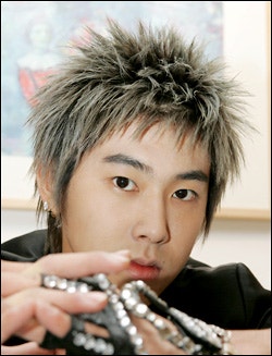 유노윤호 프로필 키 나이 데뷔 전 과거사진 고향 가족 총정리!