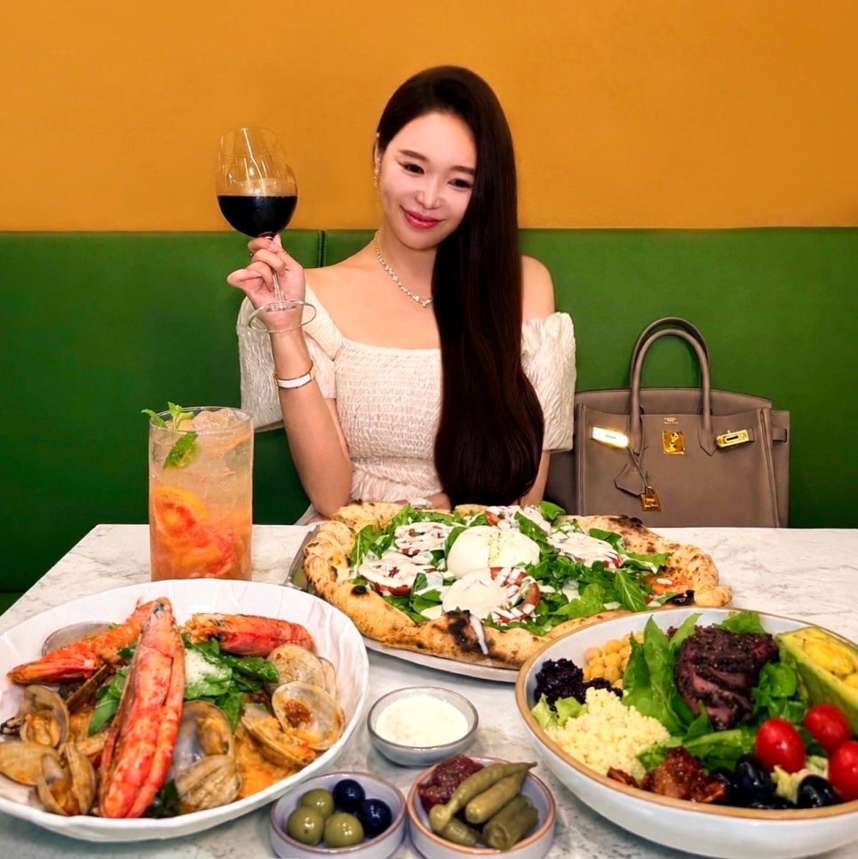 온더테이블 사진 1