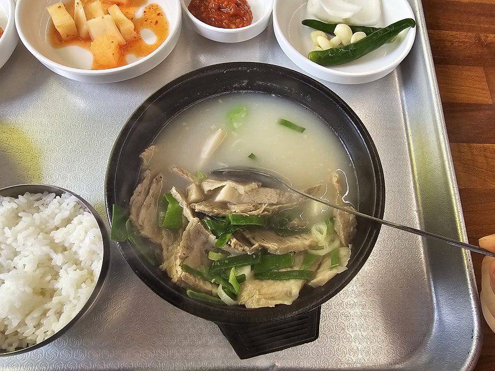 조암가마솥돼지국밥 사진 1
