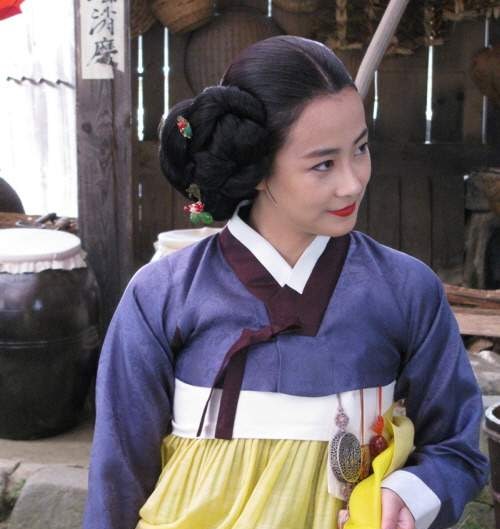 “6년이나 만났는데...” 결혼 신중하라던 어머니 조언 재조명된 43세 여배우 반전 근황