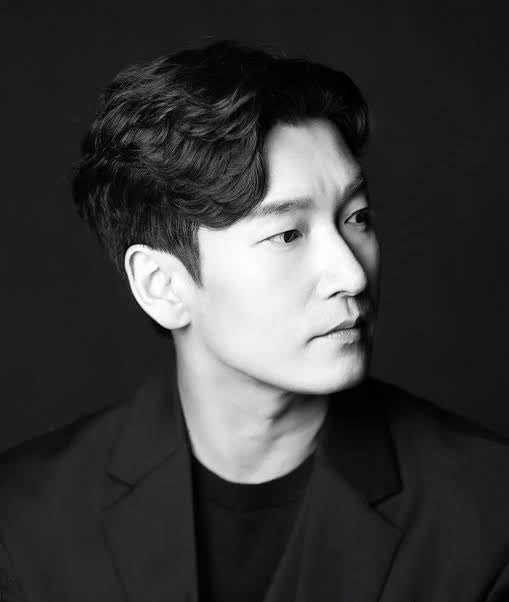 조승우 넷플릭스 사극 '동궁' 컴백! 만 46세 나이·연봉·반포 48억 아파트 재산과 아찔했던 팬 ....