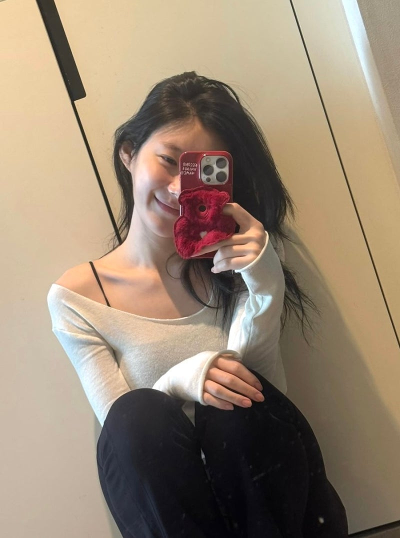 옷 잘 입는 아이돌 채령 패션으로 인기 역주행 중!!꾸안꾸 공항패션