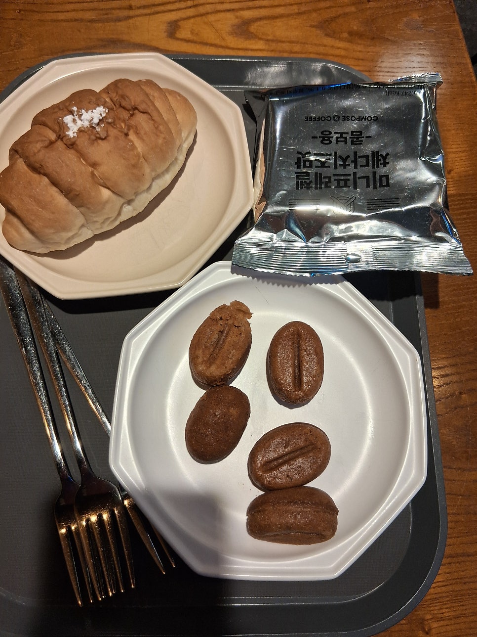 컴포즈커피 평택장당점 사진 4