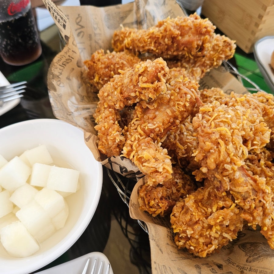 BHC치킨 영동상촌점 사진 6