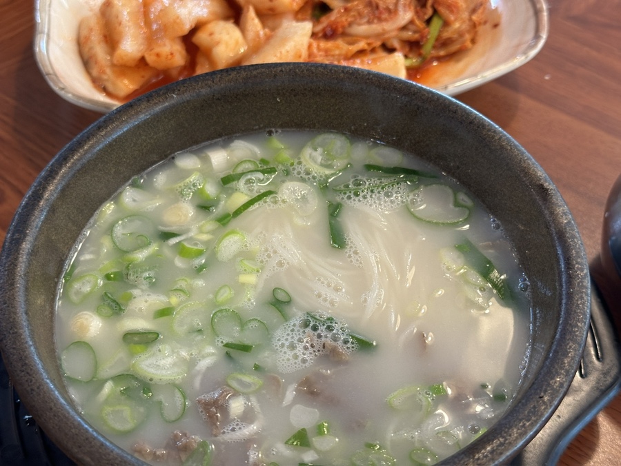명품돌솥설농탕 통일동산점 사진 5