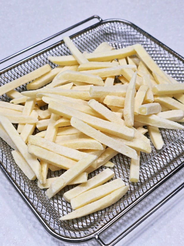 냉동실에 넣은 감자, 정말 위험할까? 발암물질 논란의 진실과 올바른 보관법