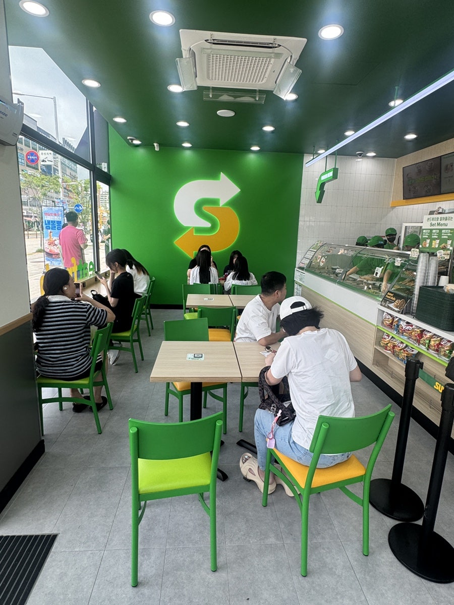 써브웨이 시흥장현점 사진 5