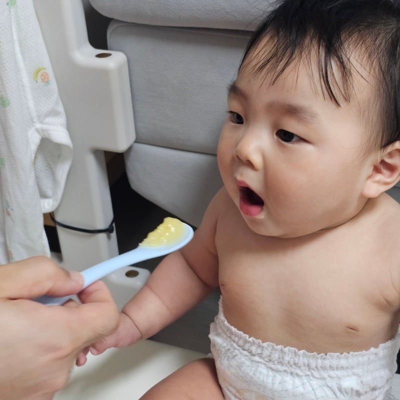 "매일 먹여도 괜찮을까?" 아기 바나나 간식 언제부터 먹는지 정리했어요