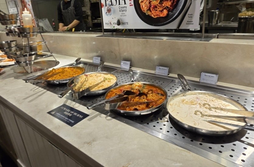 애슐리퀸즈 미아사거리역점 사진 2