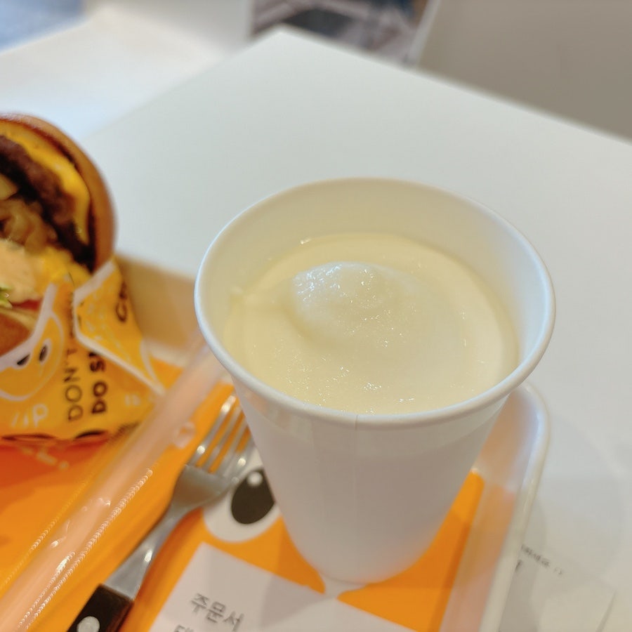 크라이치즈버거 강남점 사진 2