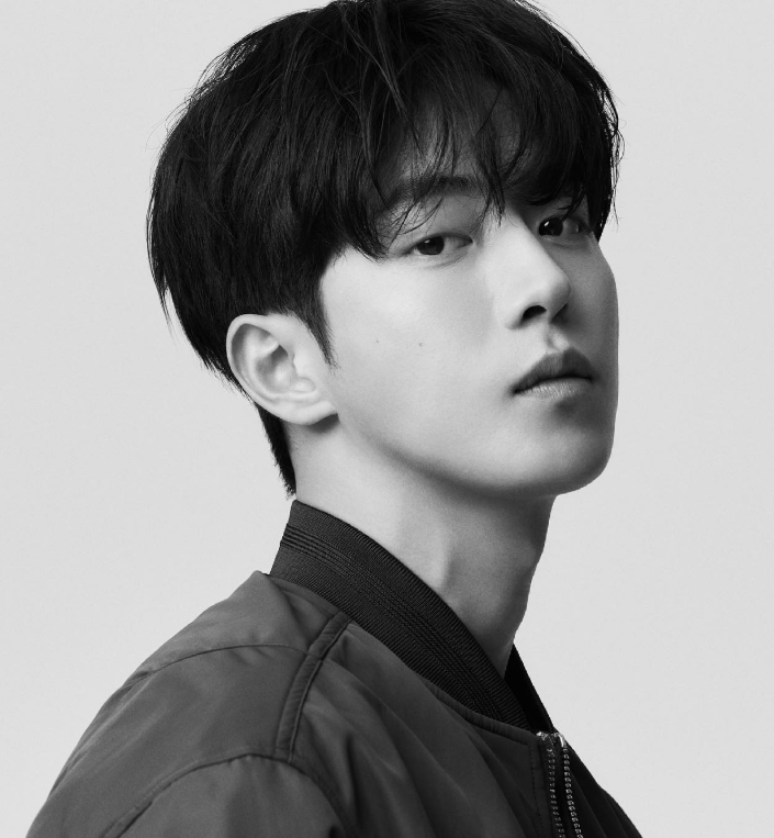 남주혁 프로필 총정리｜이성경 열애, 가난했던 어린 시절부터 군 전역 후 근황까지