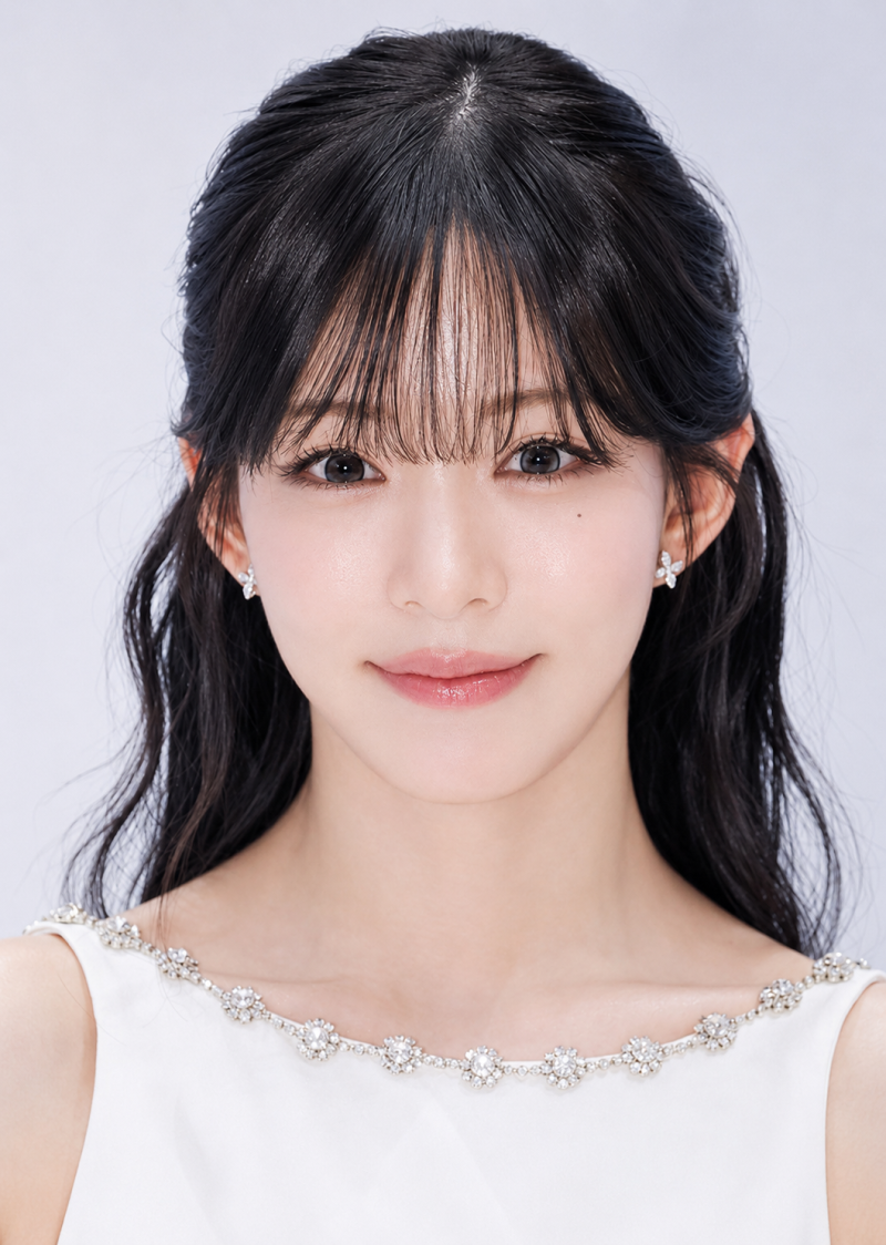 프로미스나인 이채영, 전자담배 논란 3년 만에 직접 언급… "회사에서 연락이 많이 왔다"
